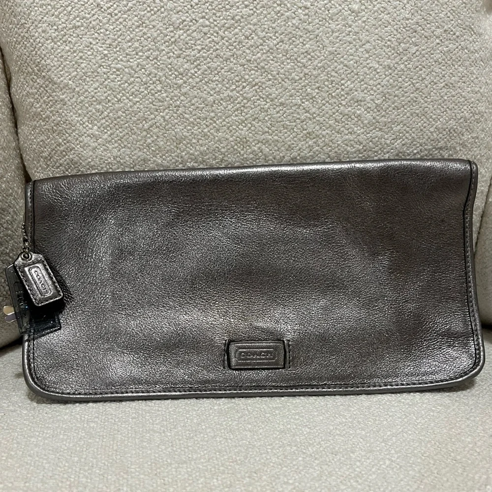 Coach Hampton Weekend Metallic Leather Flap Clutch Bag - Picture 5 of 15
